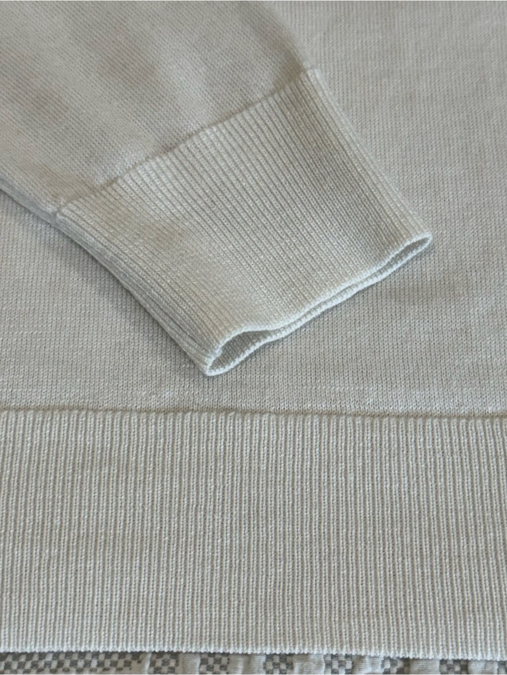 Uniqlo - 100% Wool - Cream - Lightweight Sweater - Unisex - Size Medium - Picture 5 of 10